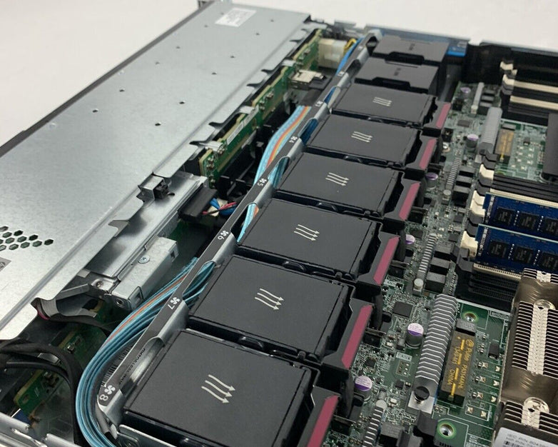 HP ProLiant DL360p Gen 8 Xeon E5-2609 v2 2.50 GHz 32 GB RAM No OS No HDD