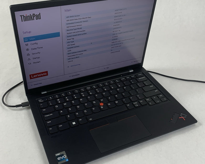 Lenovo ThinkPad X1 Carbon Gen 10 i7-1260p 2.1 GHz 16 GB Ram No OS/SSD/AC/Batt