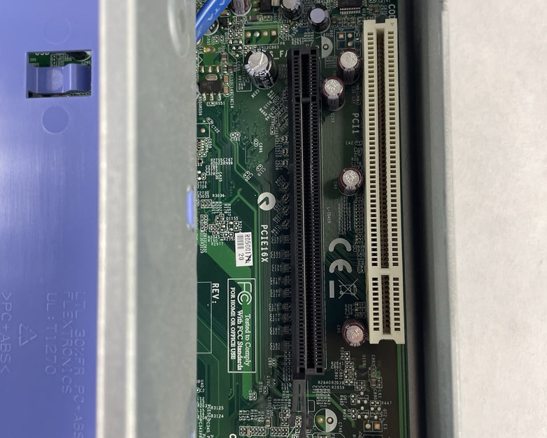 Lenovo ThinkCentre 7269C2U SFF Core 2 Duo E7400 2.80 GHz 3 GB RAM No HDD/OS