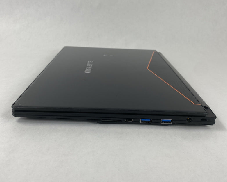 Gigabyte Aero 15WV8 15.6" Core i7-8750H 2.20 GHz 16GB RAM GTX 1060 No HDD No OS