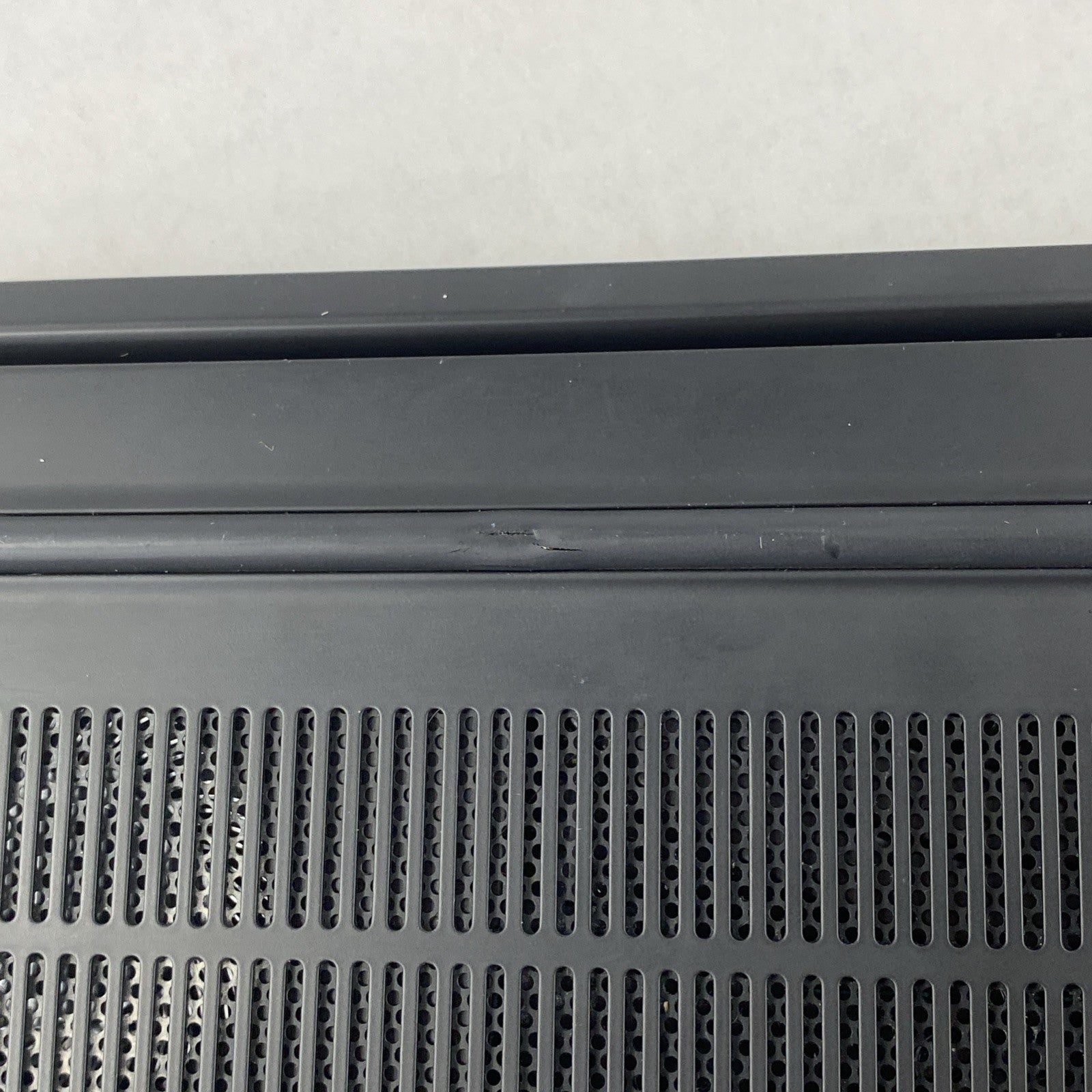 Lenovo ThinkPad P1 15.6" Touch Xeon E 2176M 2.70 GHz 16 GB RAM No HDD No OS