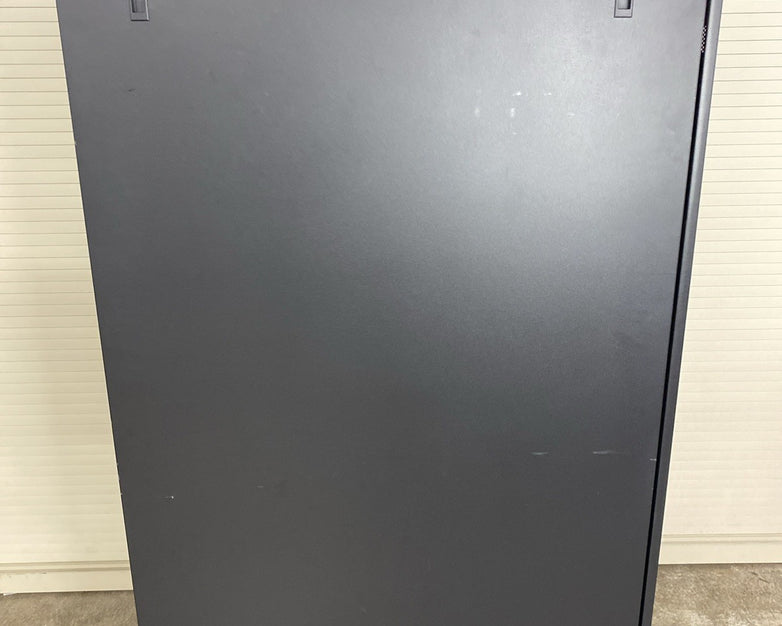IBM 45D3122 36U Rack IT Network Server Cabinet