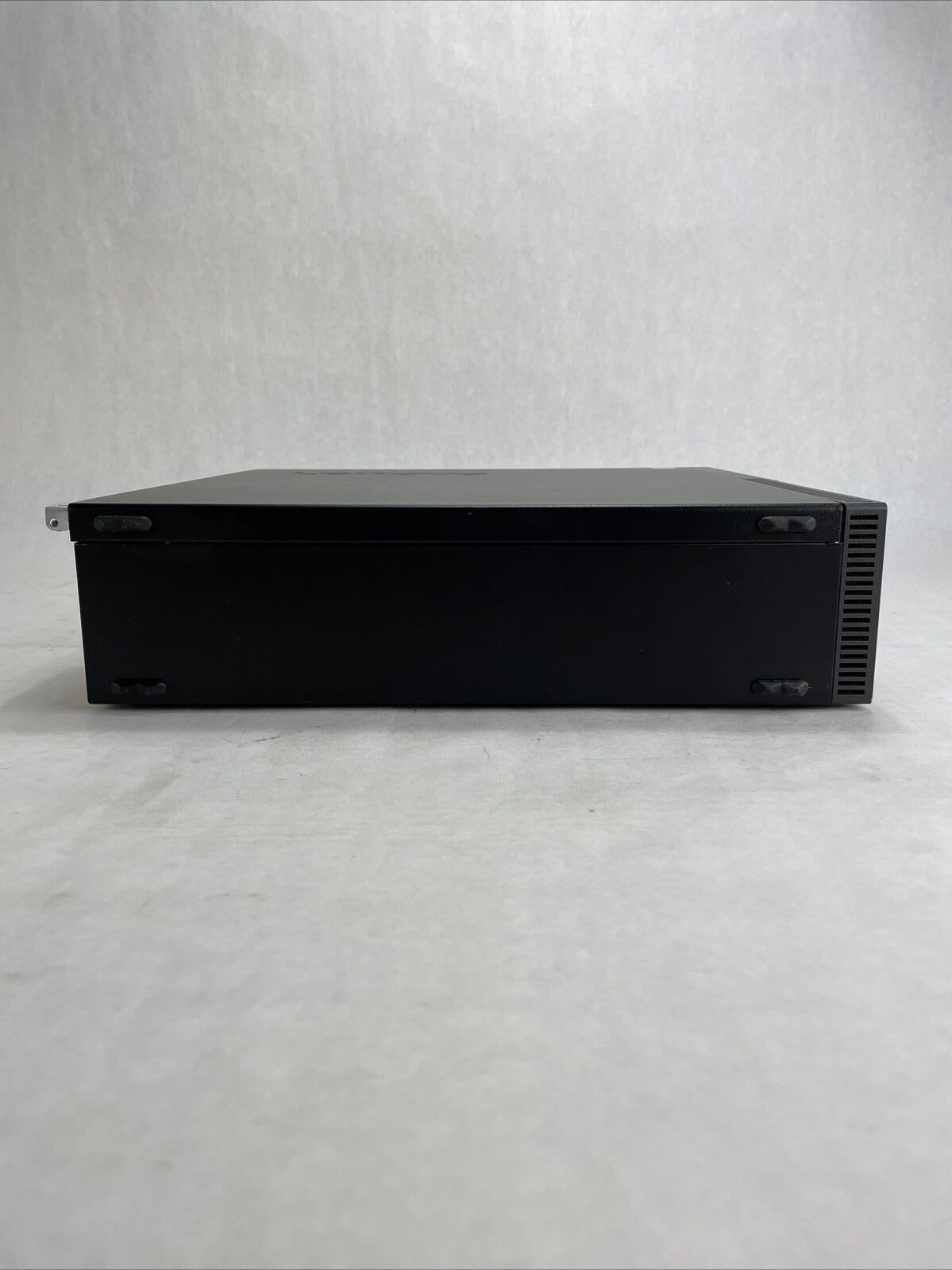 Lenovo ThinkCentre M900 DT Intel Core i5-6500 3.2GHz 8GB RAM No HDD No OS