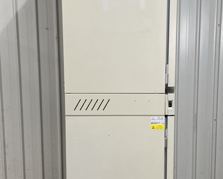 Forma Scientific 3110 Dual Stacked Water Jacketed CO2 Incubators