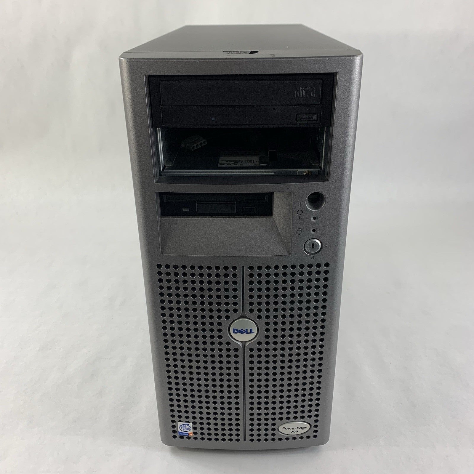 Dell PowerEdge 700 Tower Server 1x Pentium 4 2.8 GHz 2 GB Ram No OS No HDD1