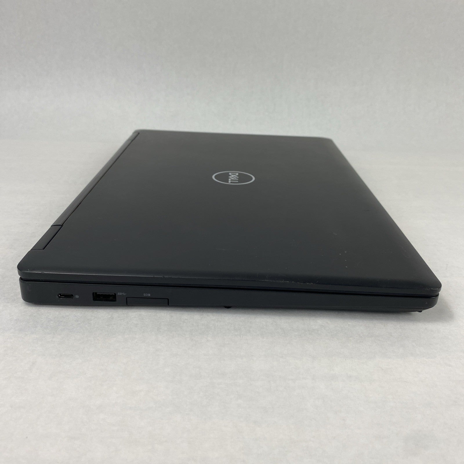 Dell Latitude 5590 Intel Core i5-7300U 2.60 GHz 8 GB RAM 15.6" No HDD No OS