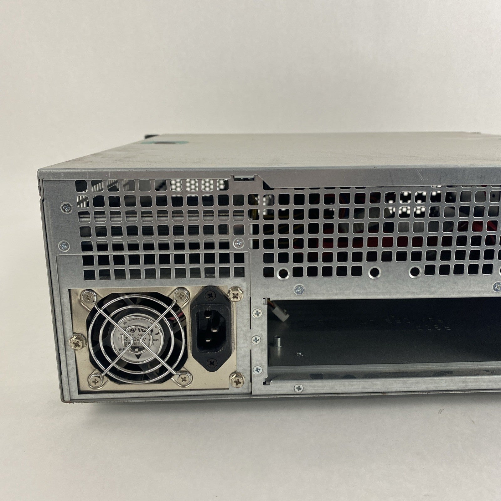 Unbranded 4U ATX Bare Bones Computer Chassis With Emacs P2H-5500V Power Supply7