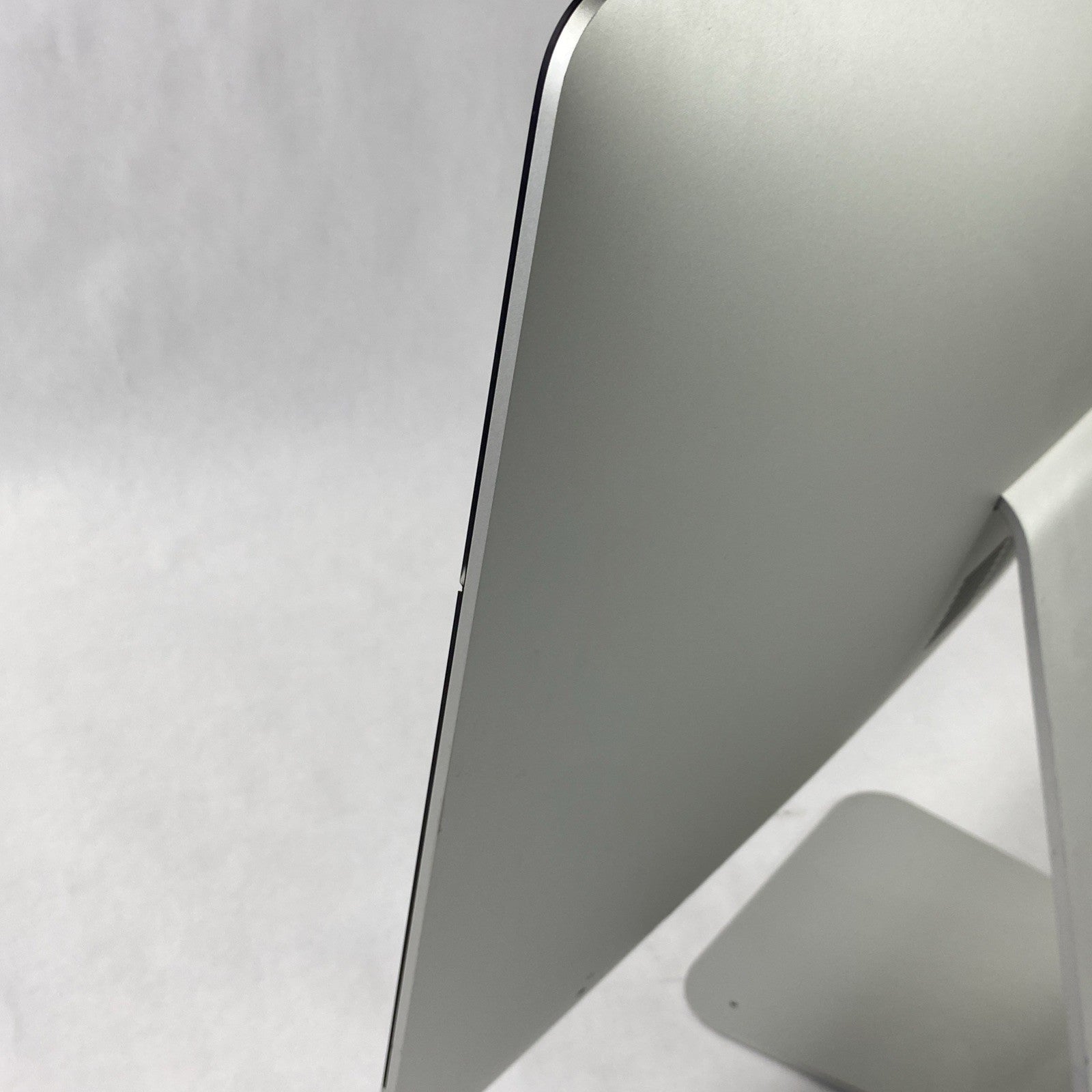 Apple A1418 iMac Retina 4k 21.5" 2017 3.4GHz i5 32GB RAM 1TB HDD os13.7.6