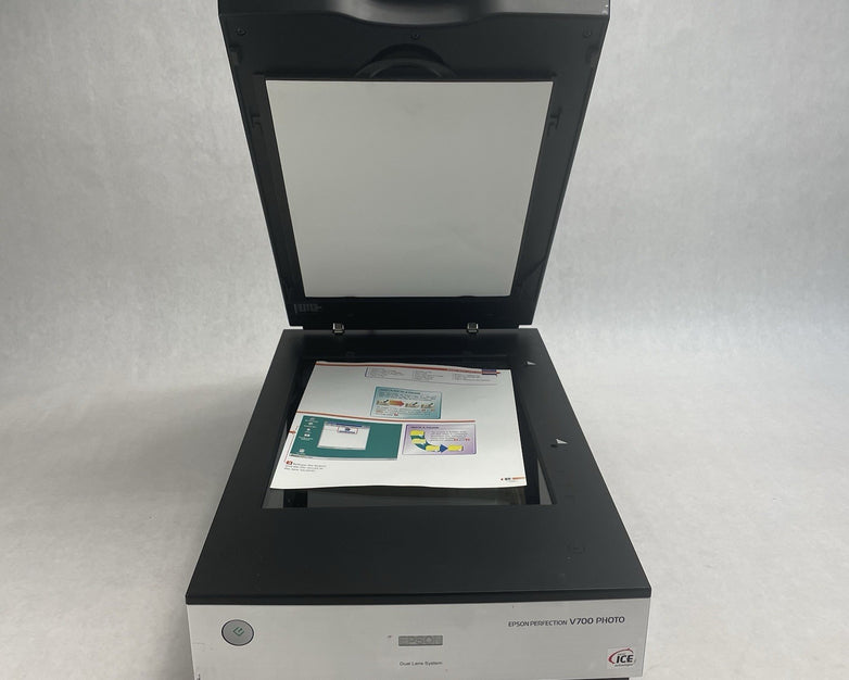 Epson Perfection V700 Photo Flatbed Dual Negative Film Scanner No Power Cord