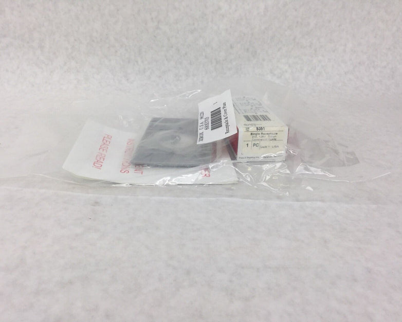 XEROX 600S3703 Receptacle & Cover Plate New