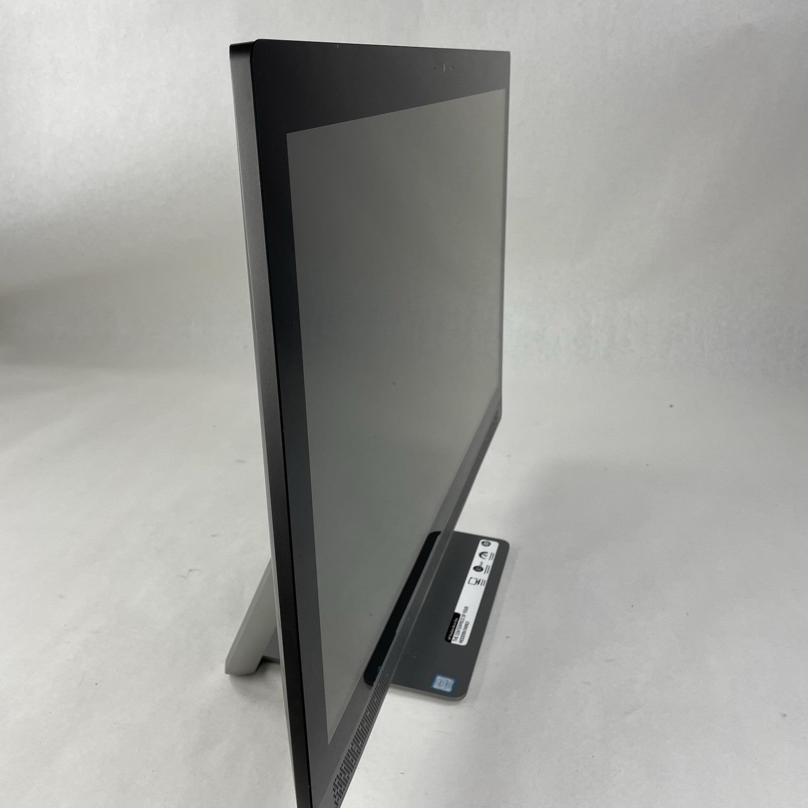 HP Pavilion PC 27-a227c Intel Core i7-7700+ 2.9 GHz 16 GB Ram No HDD No OS