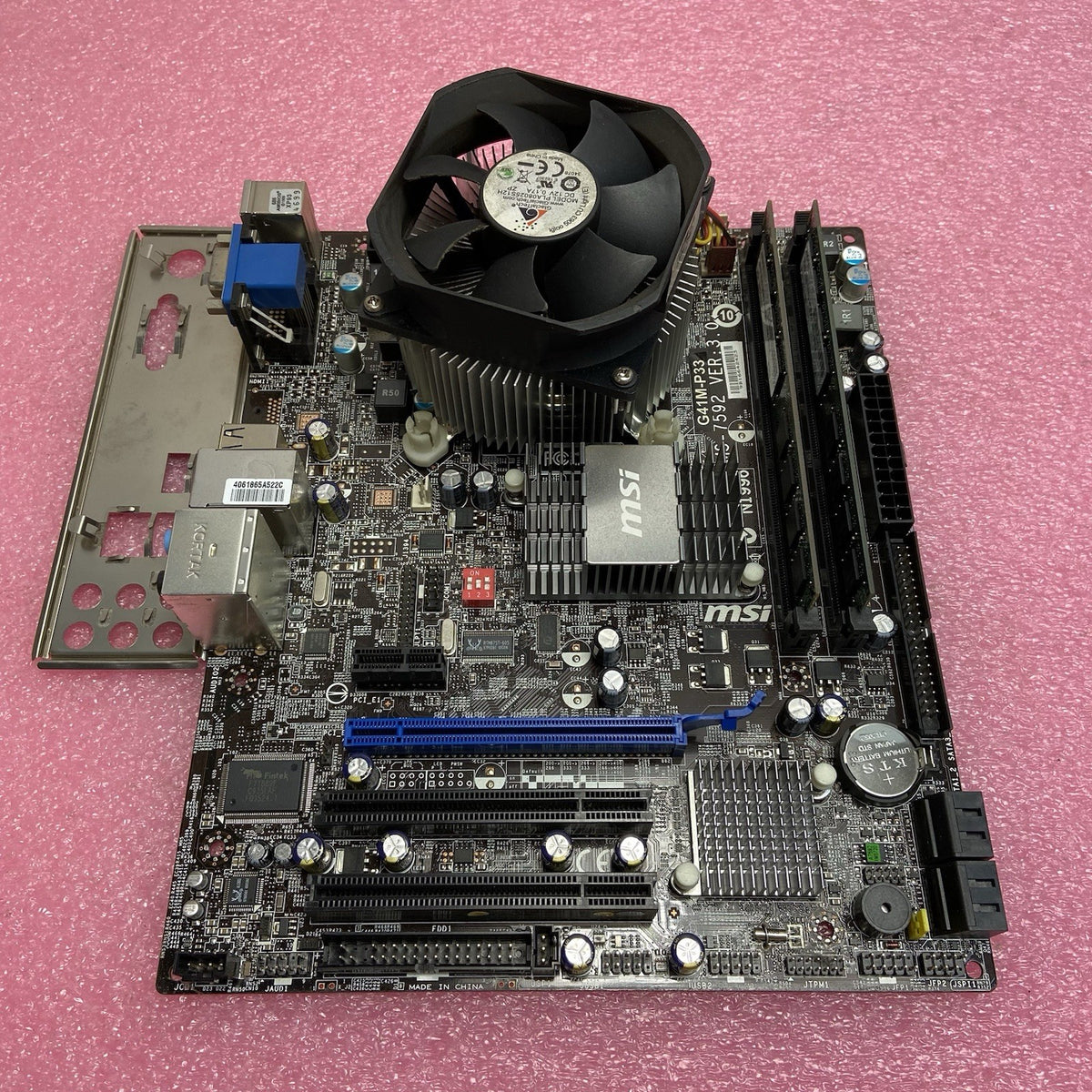 MSI G41M-P33 Motherboard Intel Core 2 Quad Q300 2.5GHz 4GB RAM w/IO Shield1