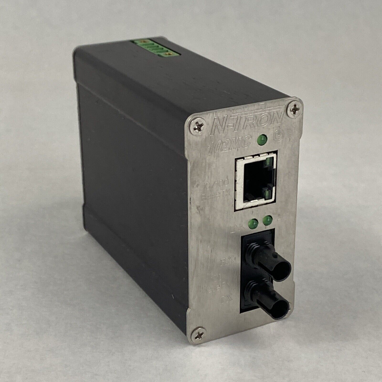 N-tron 102MC-ST Unmanaged Media Converter