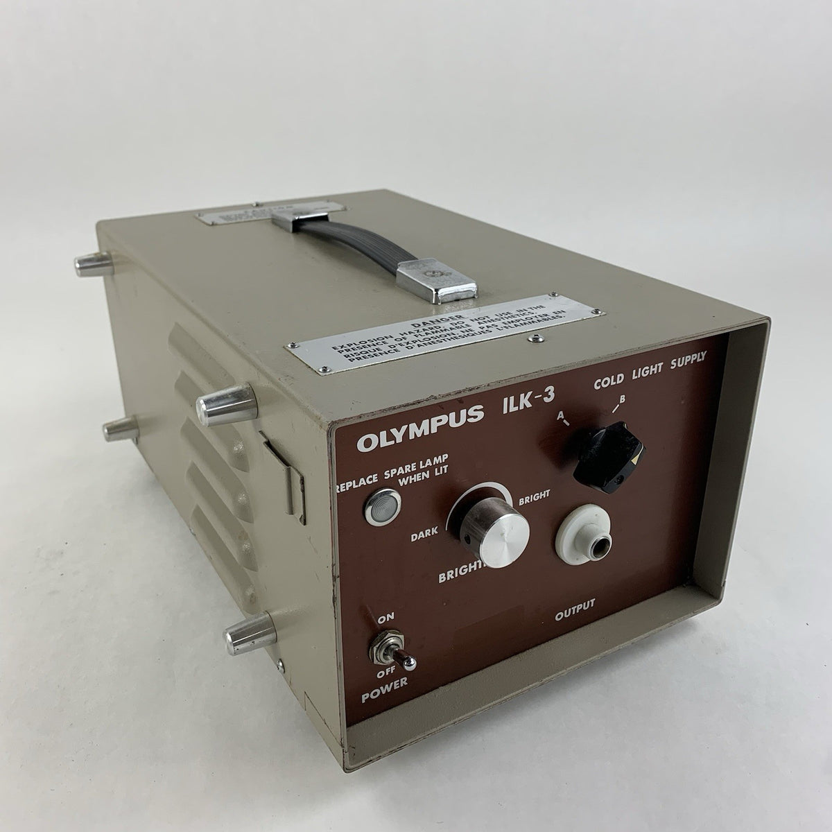 Olympus ILK-3 Cold Light Supply - Powers On - No Lamp Included0