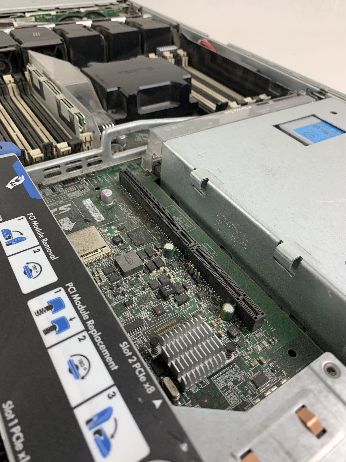 HP ProLiant DL360e Gen8 Intel Xeon E5- 2403 1.8 GHz 32 GB Ram No OS No HDD12