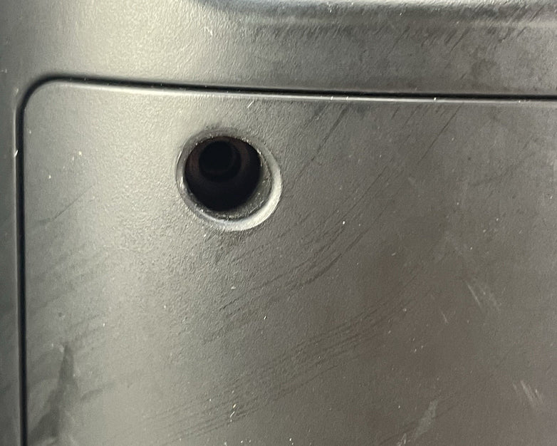 Acoustic Research AW877 Missing Screws Untested