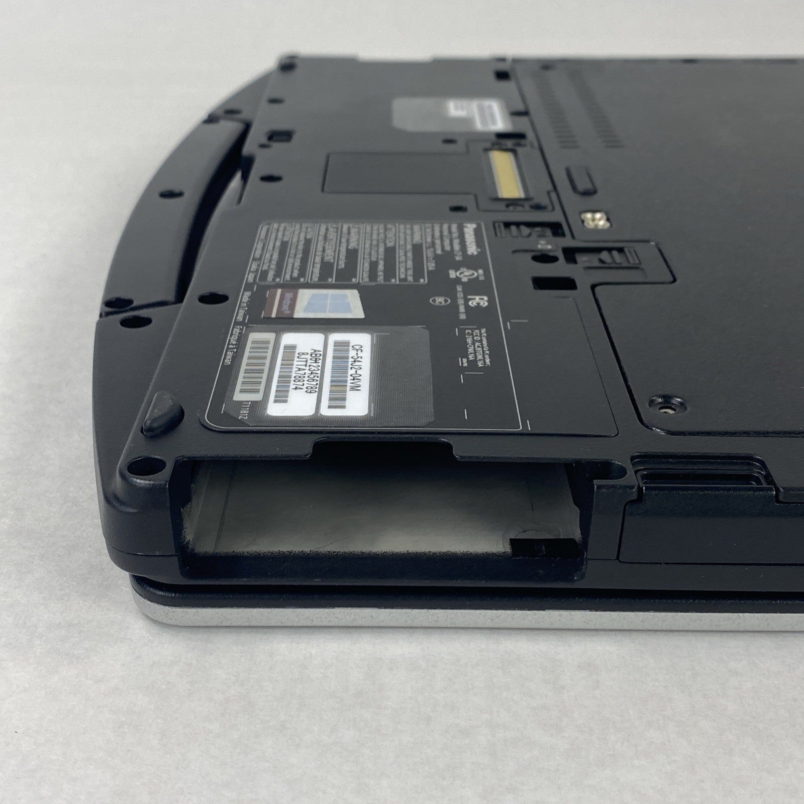 Panasonic Toughbook CF-54 14" Touch i5-7300U 2.6GHz 8GB RAM No Battery No HDD/OS