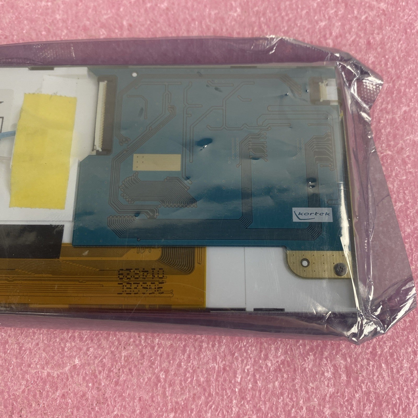 Kortek KTK062WL 200102 LCD Screen Display2