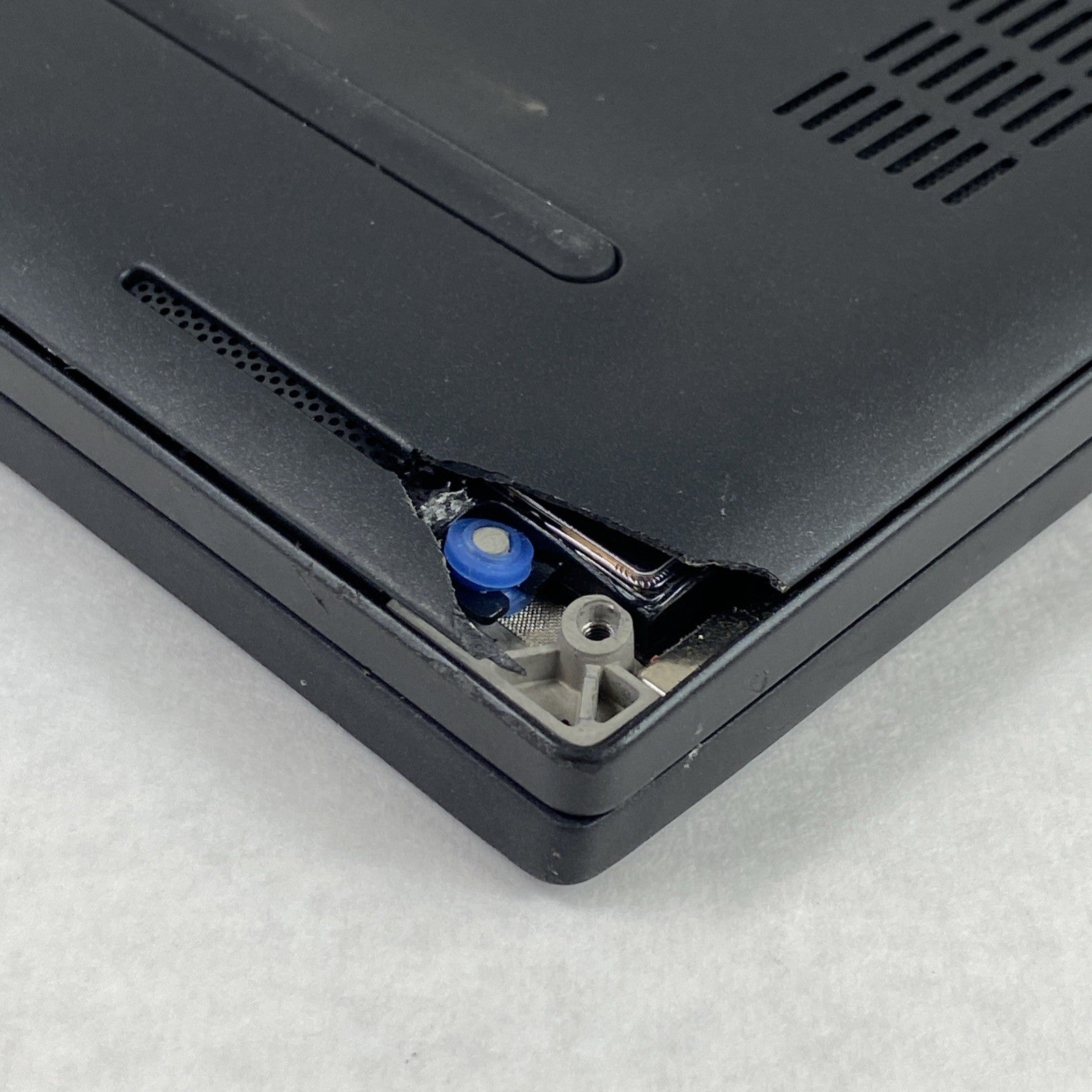 Dell Latitude 7390 2 in 1 13.3" Touch i5-8250U 1.7 GHz 8 GB RAM No HDD No OS