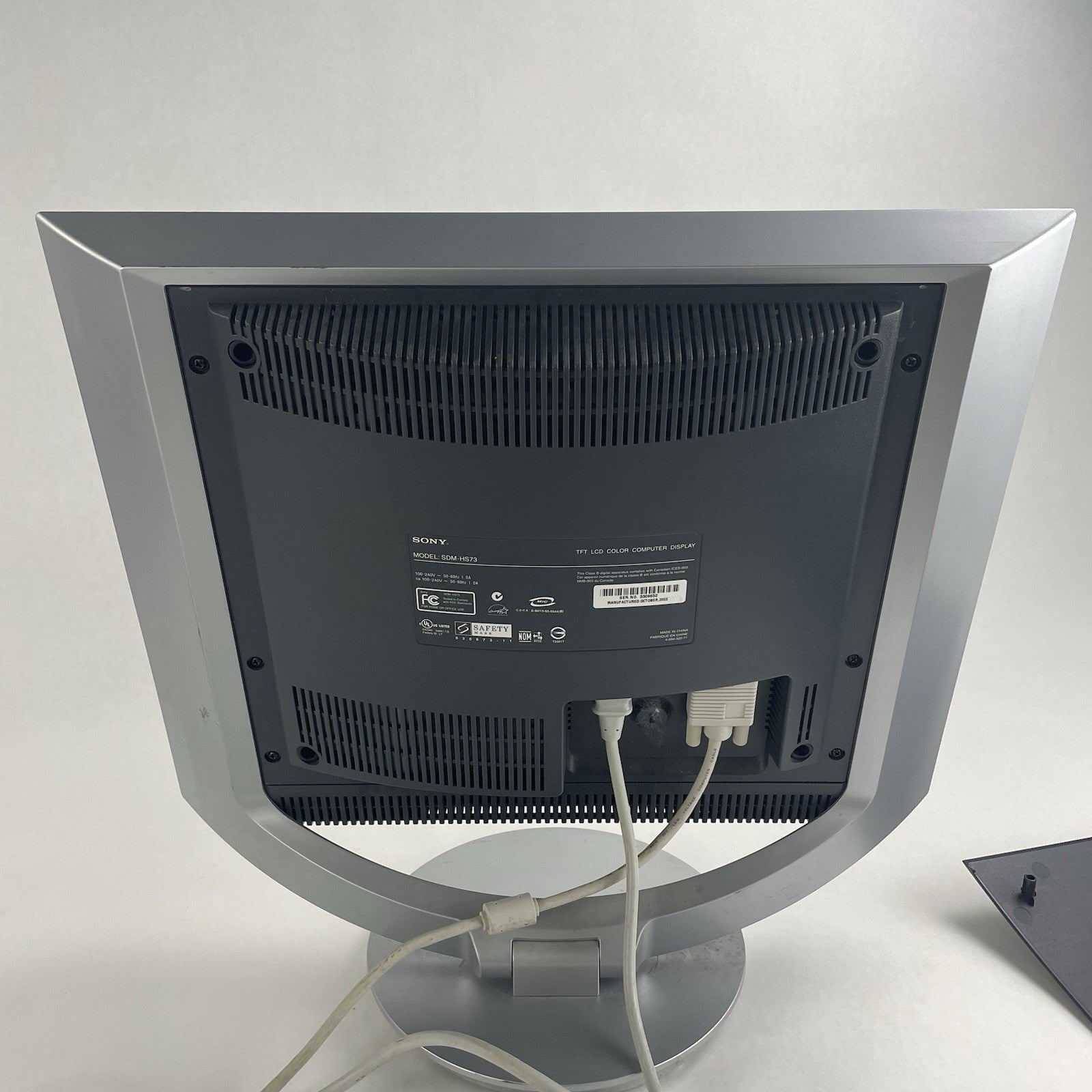Sony SDM-HS73 17" Monitor8