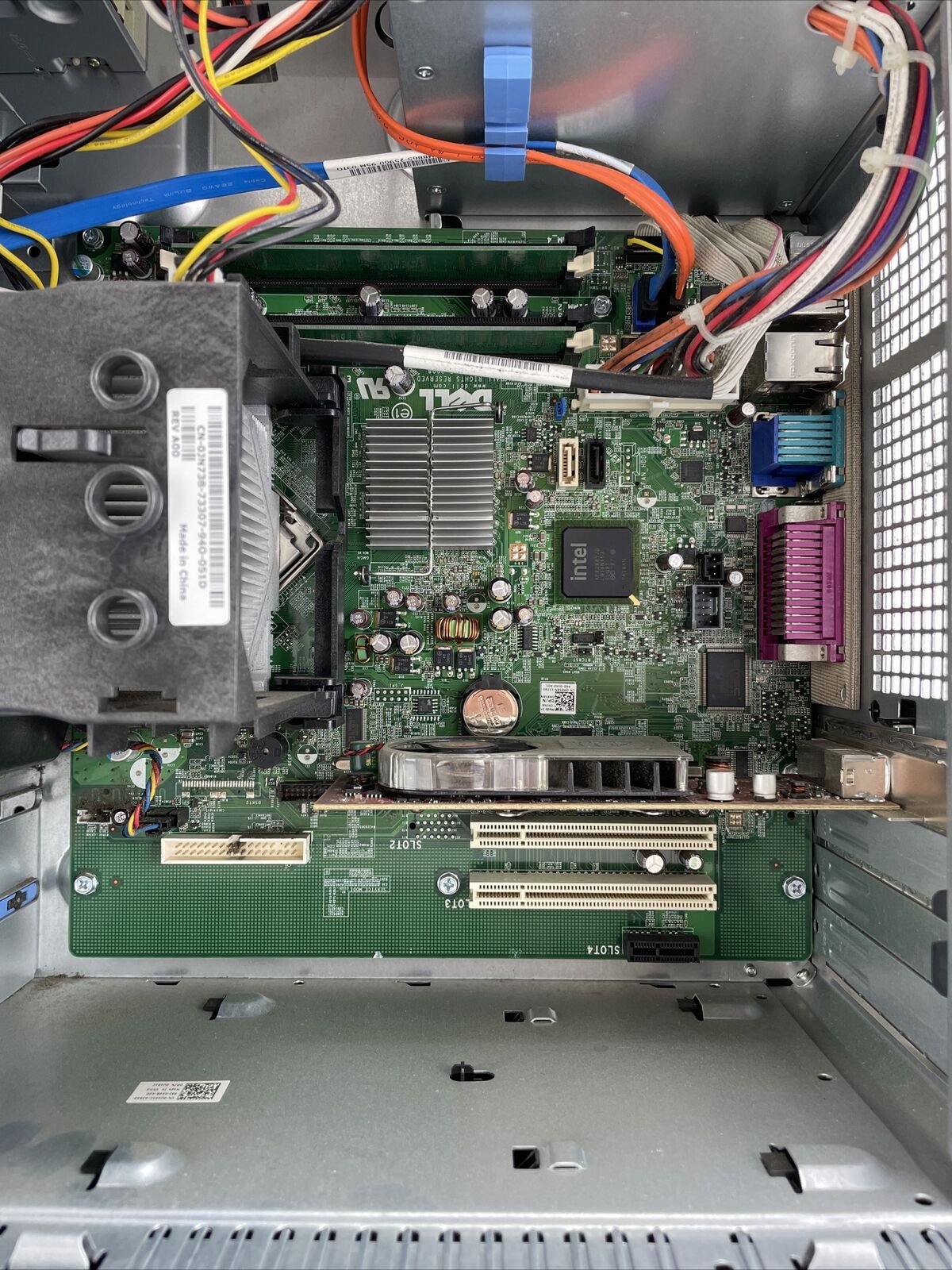 Dell Optiplex 760 MT Intel E7400 2.79GHz 2GB RAM No HDD No OS