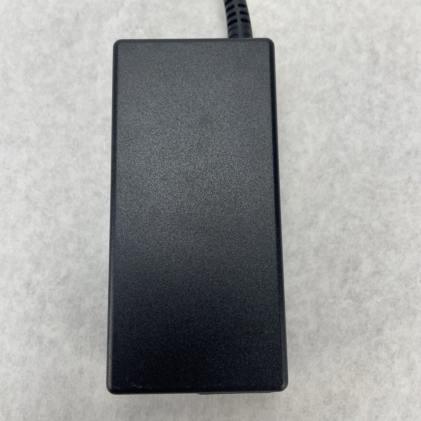 HP 65W Adapter Model TPC-LA58 Lot of 6 No Power Cord3
