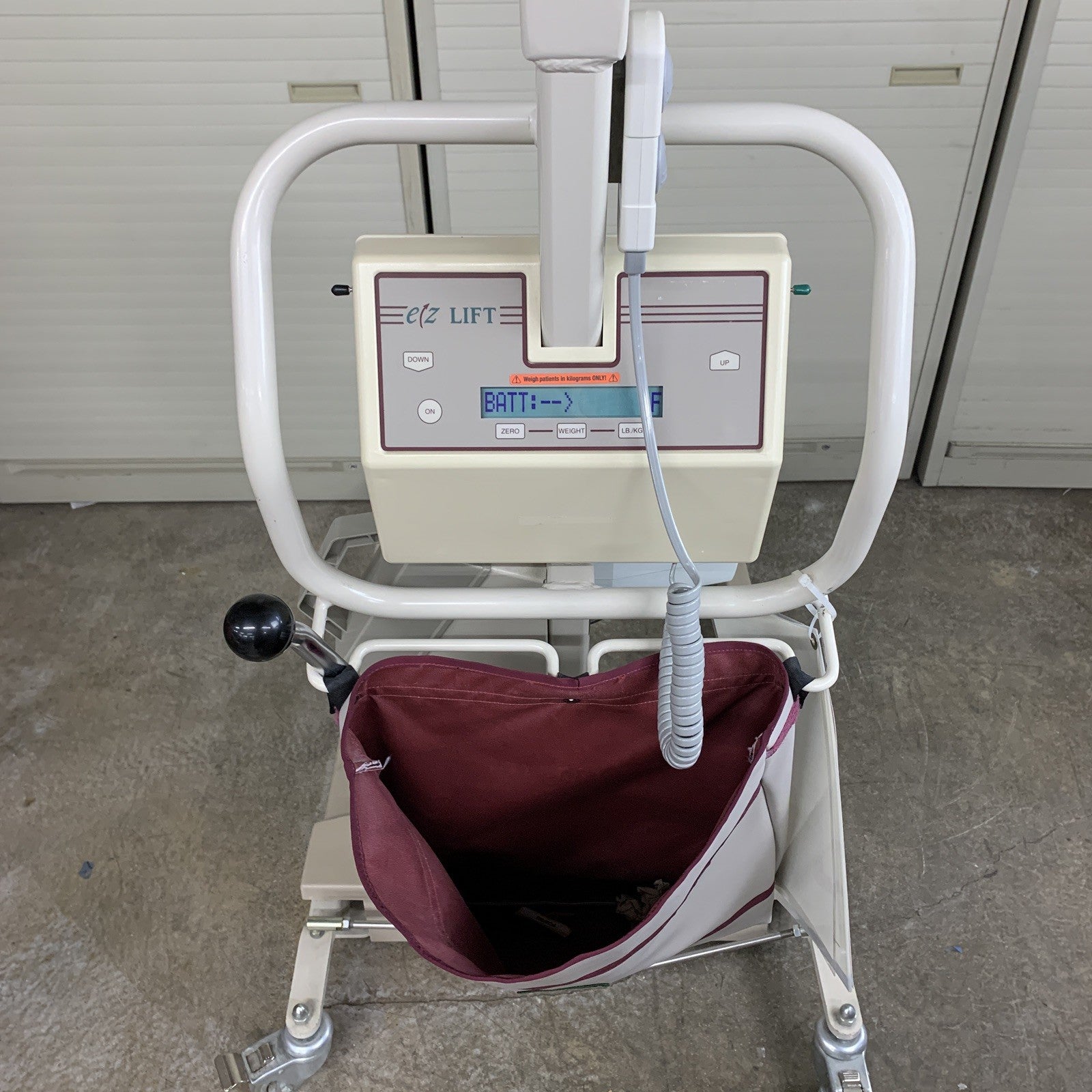 EZ Way 598 EZ Lift Patient Positioner W/ Battery No Charger