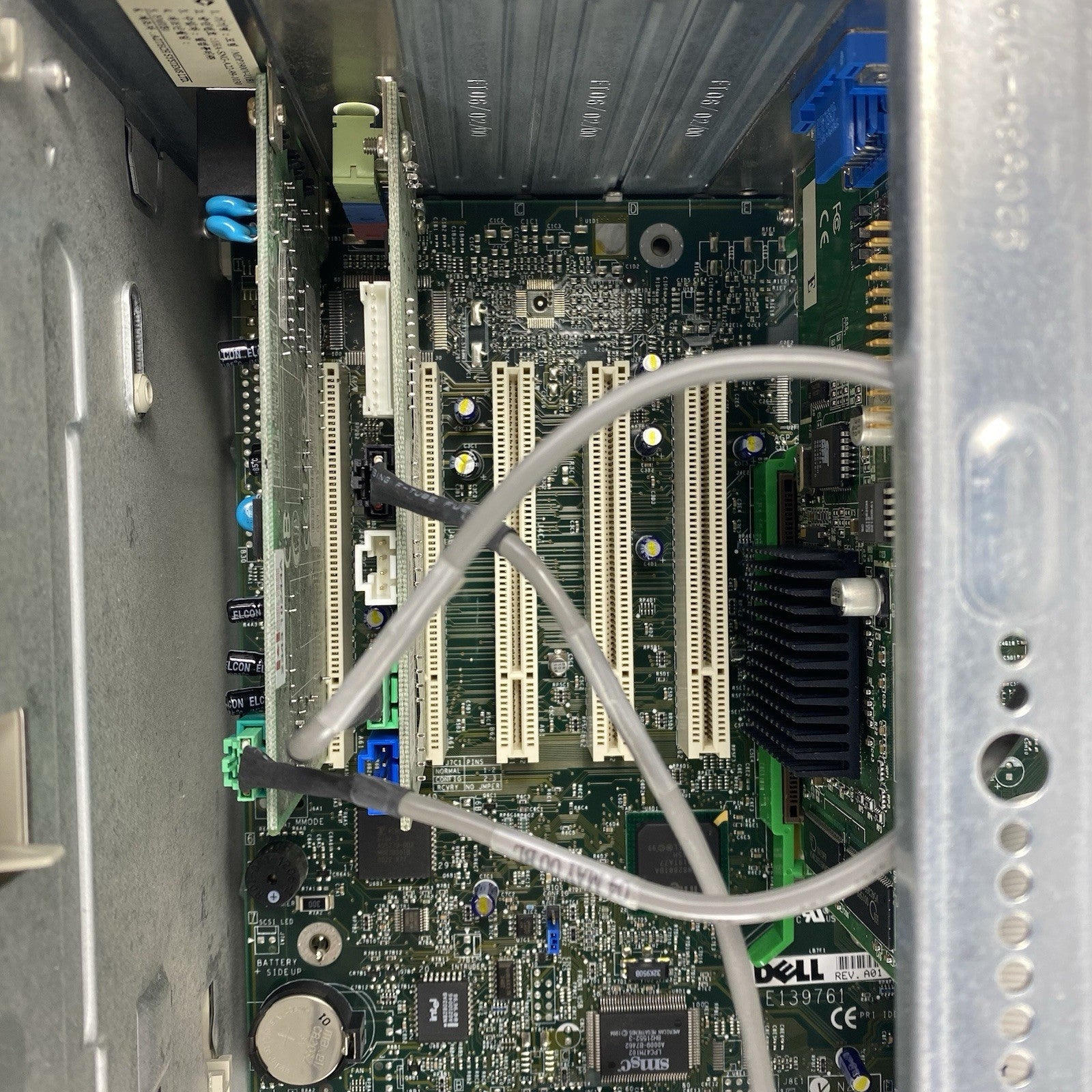 Dell Dimension 4100 MT Pentium III 733MHz 128MB RAM No HDD No OS