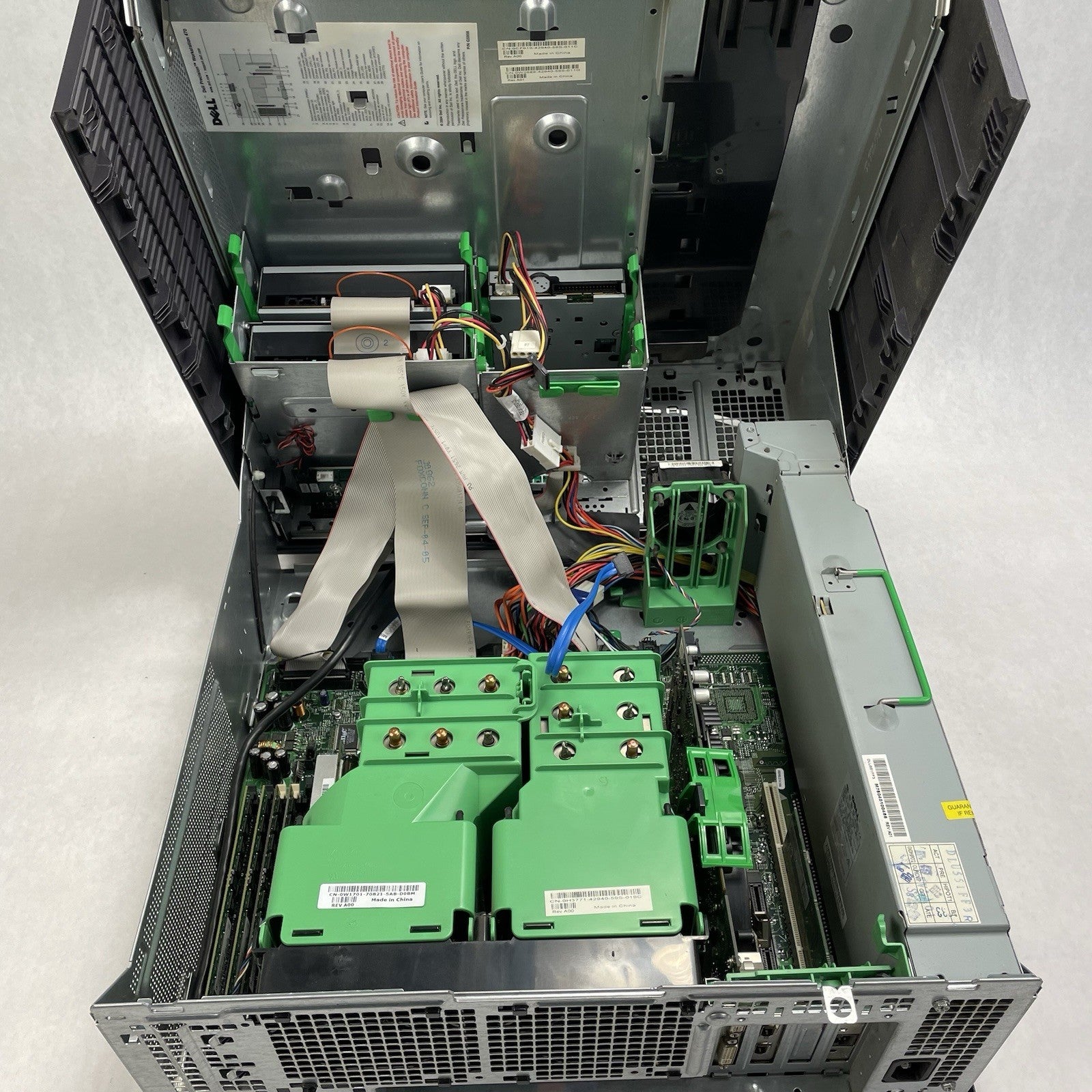 Dell Precision 470 DT (2) Intel Xeon 3.4 GHz CPUs 3 GB RAM No HDD No OS