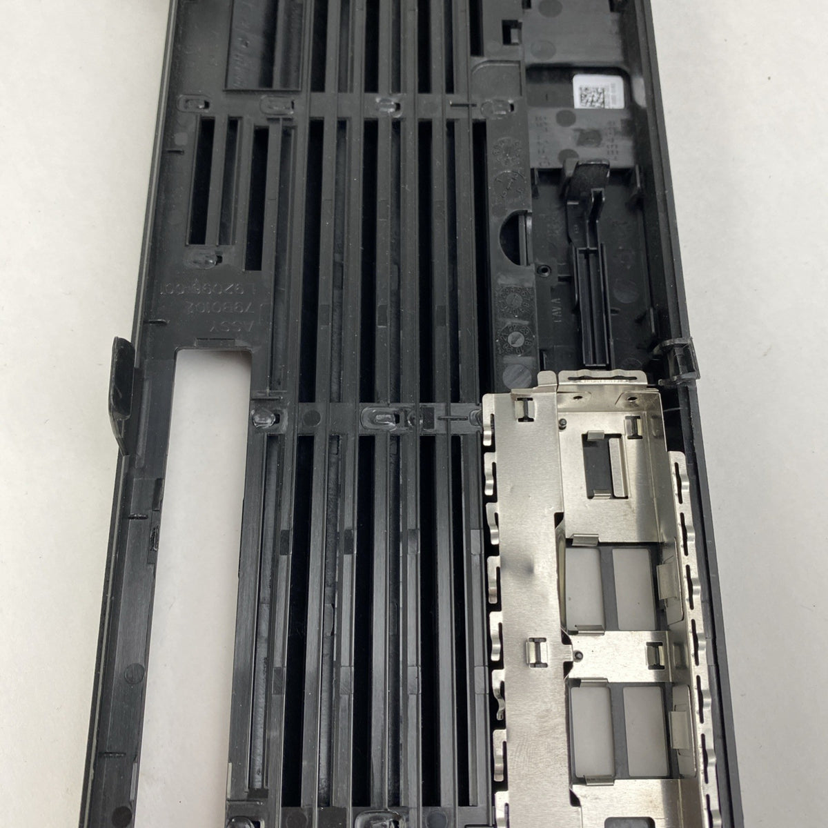 HP ProDesk L900 001 Front Bezel13