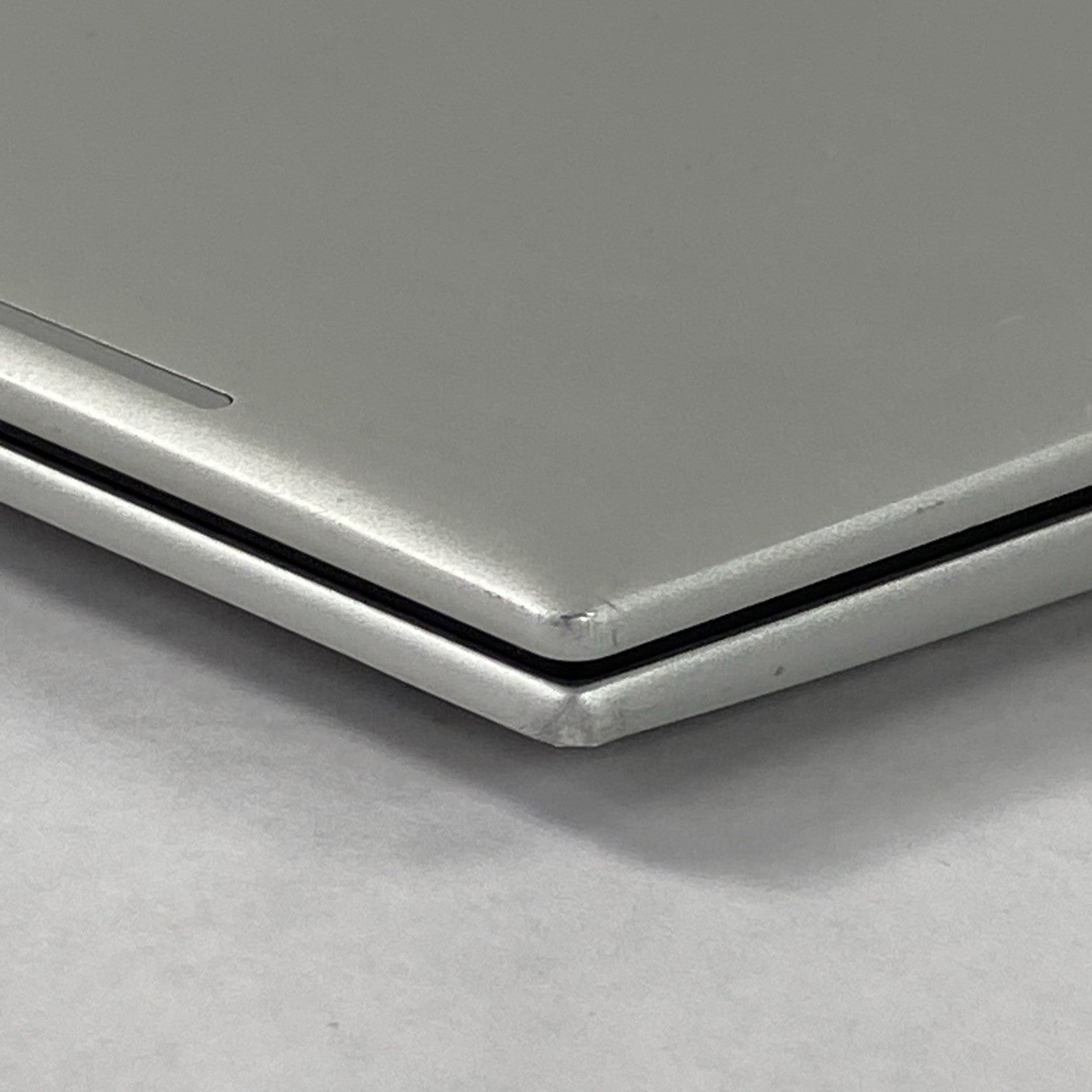 HP EliteBook 860 G9 16" Core i5-1245U 3.96 GHz 32 GB RAM No SSD No OS