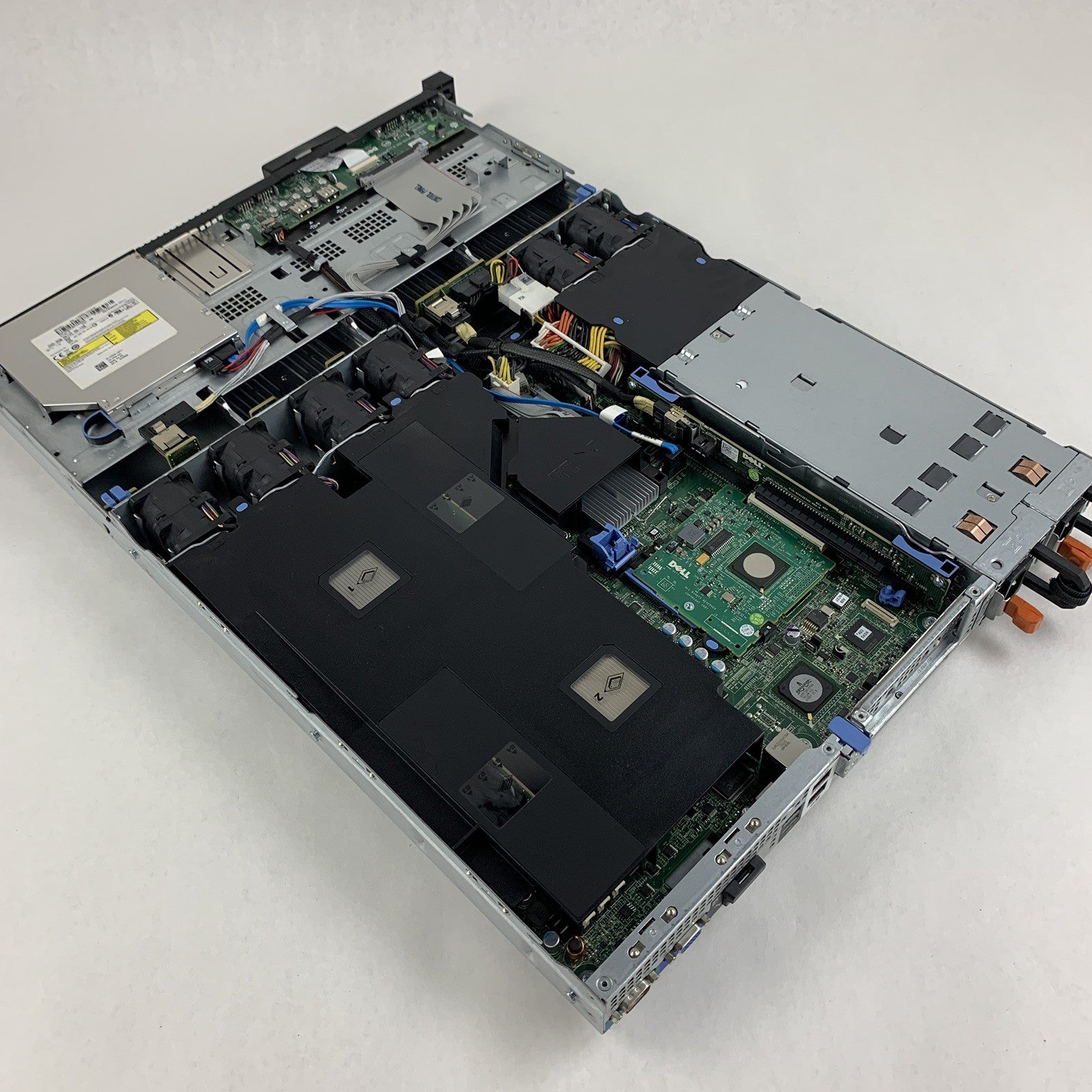 Dell PowerEdge R410 Server 2x Xeon E5606 2.13GHz 4 GB RAM Perc S300 NO HDD NO OS