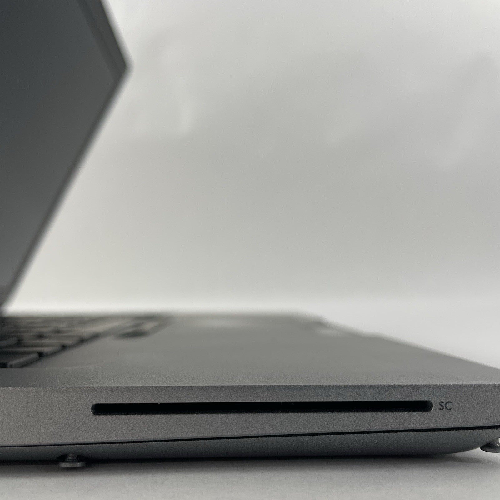 Dell Latitude 5410 14" i7-10610U 1.80 GHz 8 GB RAM No SSD/OS/AC/Batt - READ6