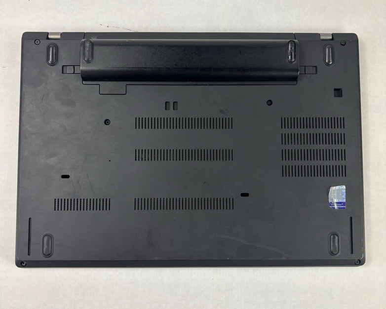Lenovo ThinkPad T480 14" Laptop i5-8350 1.7 GHz 8 GB Ram No OS No HDD No AC