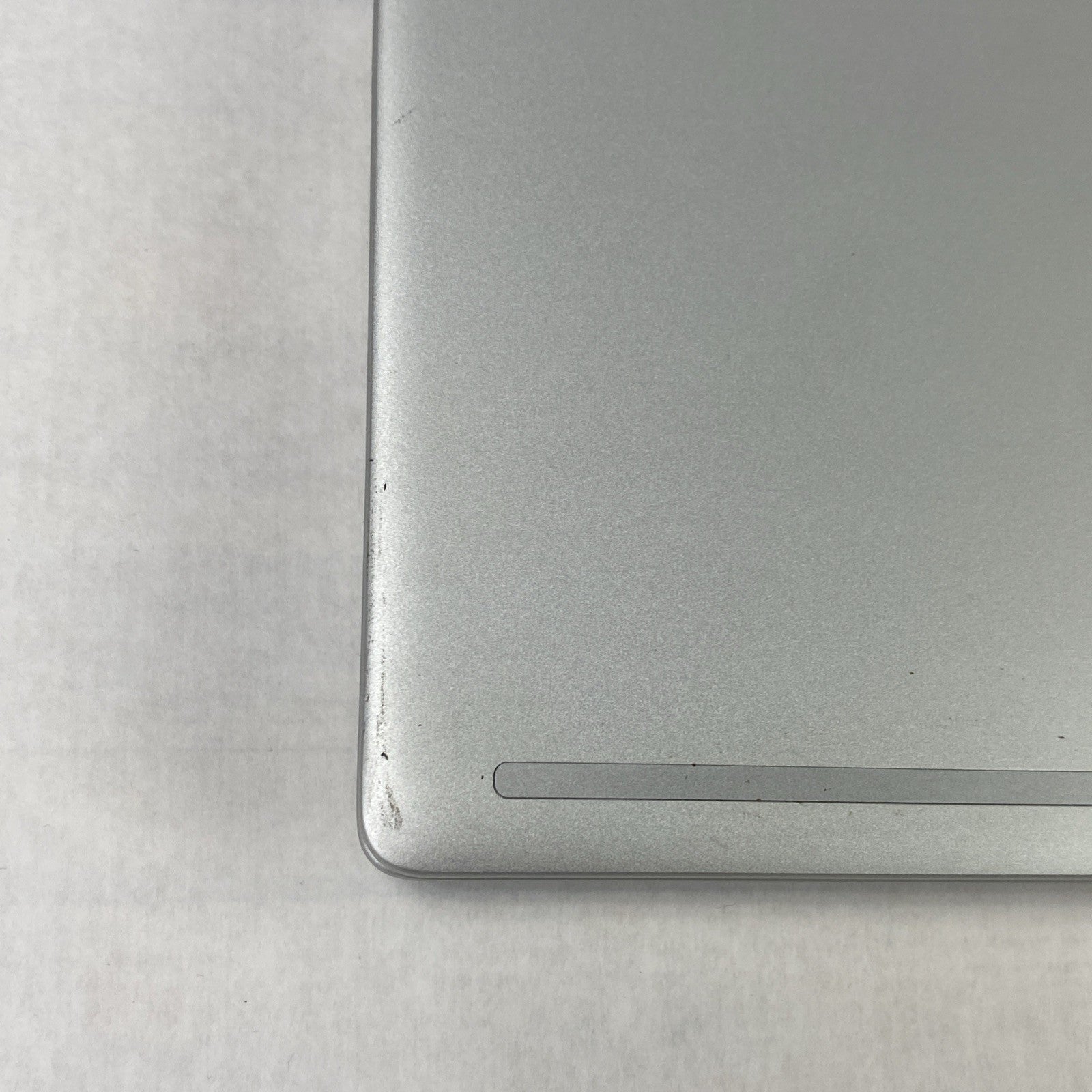 HP ProBook 440 G6 Intel Core i7-8565U 1.80 GHz 8 GB RAM 14.0" No HDD No OS