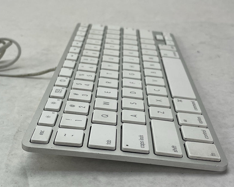 Apple A1242 Wired Keyboard English