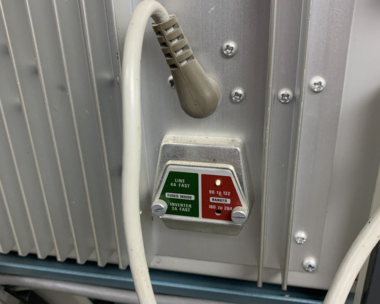 Tektronix 7904 Oscilloscope W/ 7A22 7A26 7B85 7B53A Module Cards and 204-2 Cart