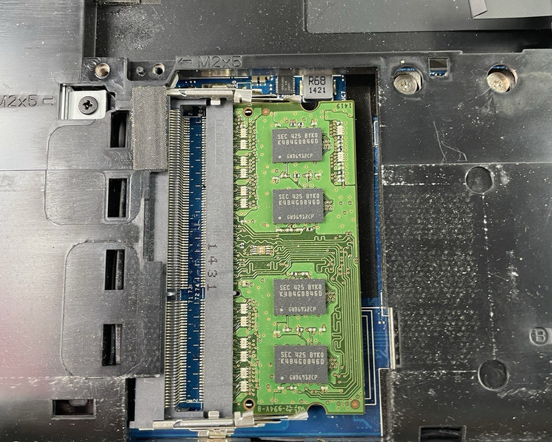 Dell Latitude E55440 14" i5-4310U 2.00 GHz 4 GB RAM No SSD/OS/AC/Batt