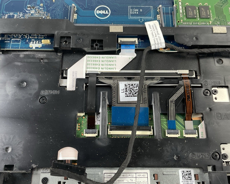 Dell Latitude 5580 15.6" i5-7300U 2.6 GHz 8 GB RAM No SSD/OS/AC - Bad Back Edge