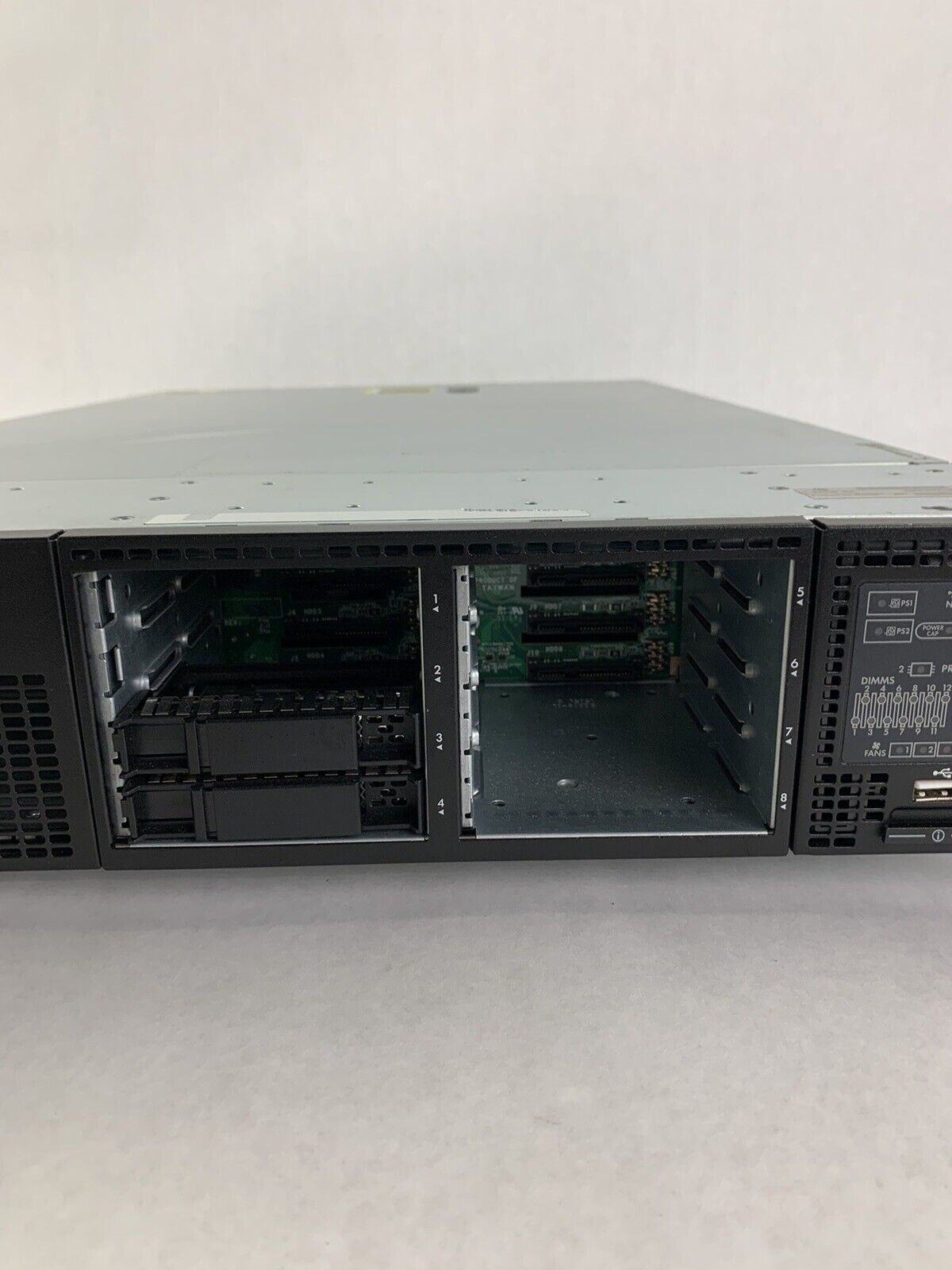 HP ProLiant DL380p Gen8 Server E5-2640 2 GHz 48 GB RAM NO HDD NO OS