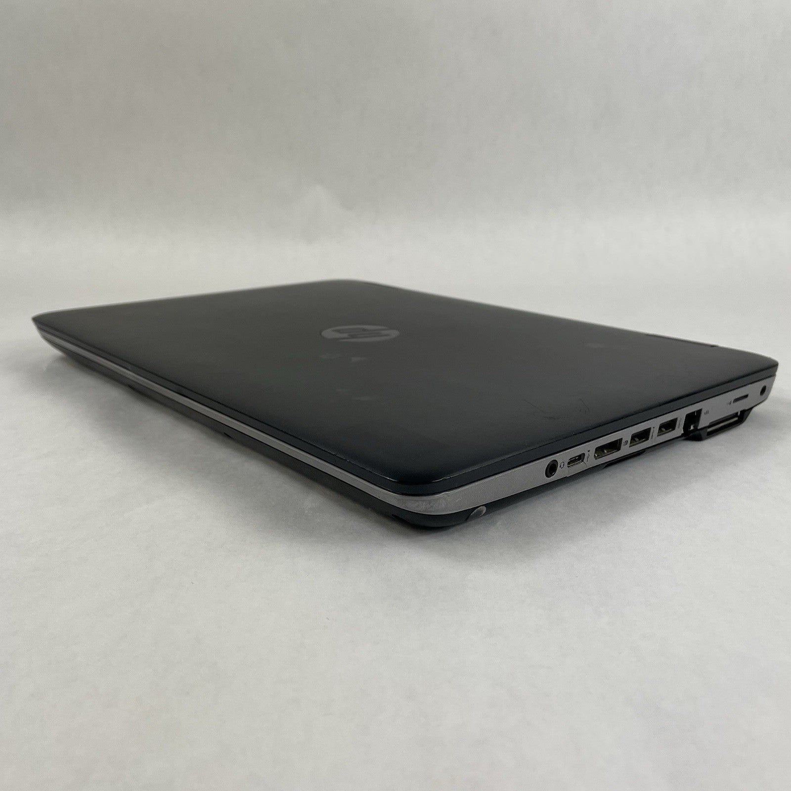HP ProBook 640 G3 14" i5-7200U 2.50 GHz 8 GB RAM No SSD/OS/AC/Batt - Bad Corner8