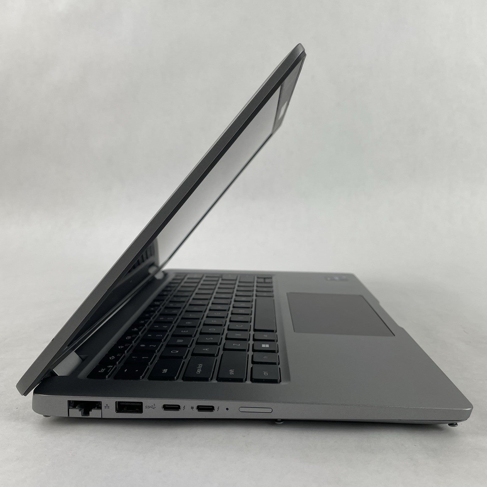 Dell Latitude 5540 14" i5-1345U 4.35 GHz 8 GB RAM No SSD/OS/AC4