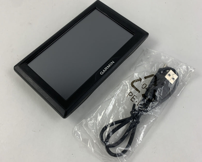 Garmin Drive 5 USA LMT-S 010-01678-0C 5" GPS Navigator with USB Bundle