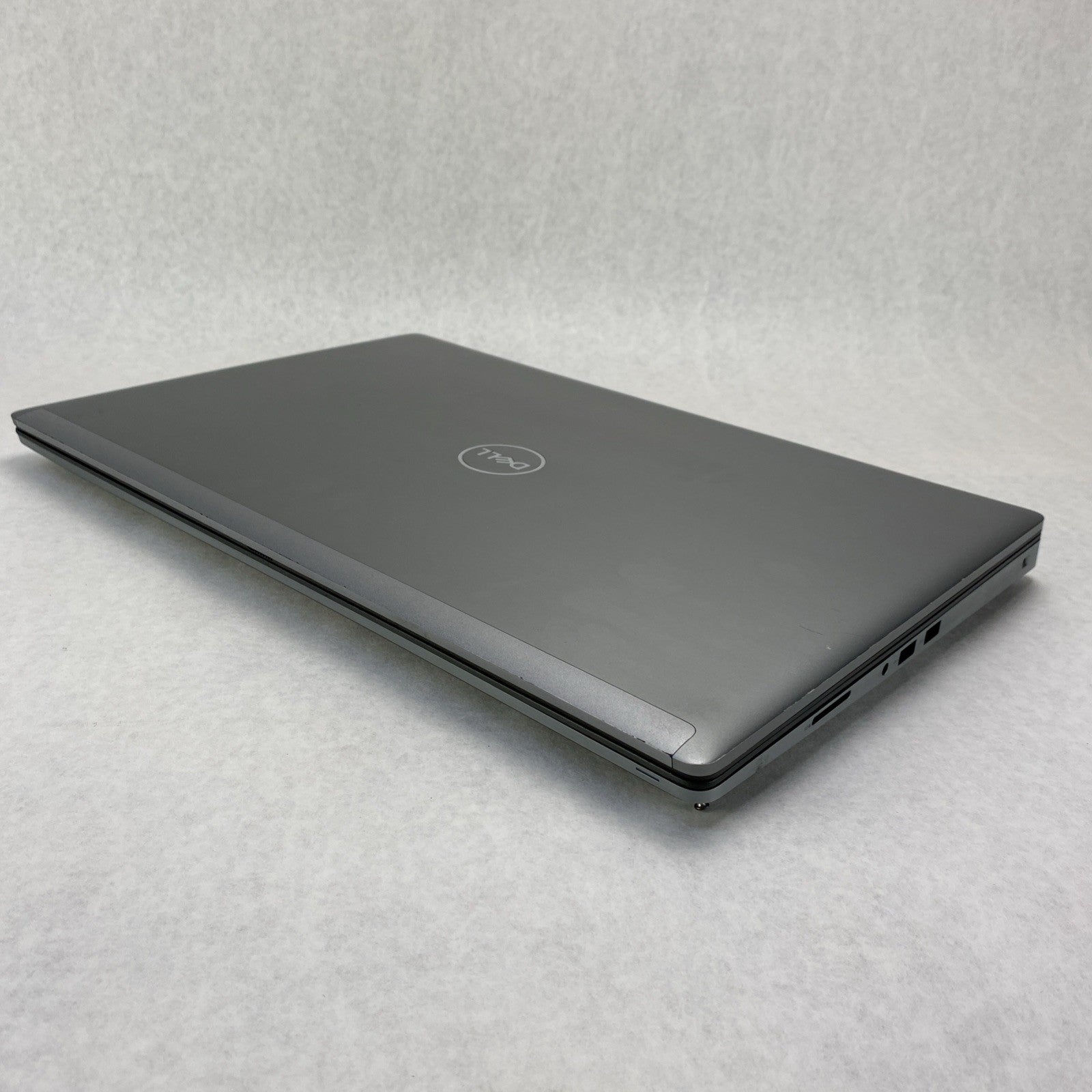 Dell Precision 7750 17.3" Core i7-10850H 2.30 GHz 32GB RAM RTX 4000 No SSD No OS