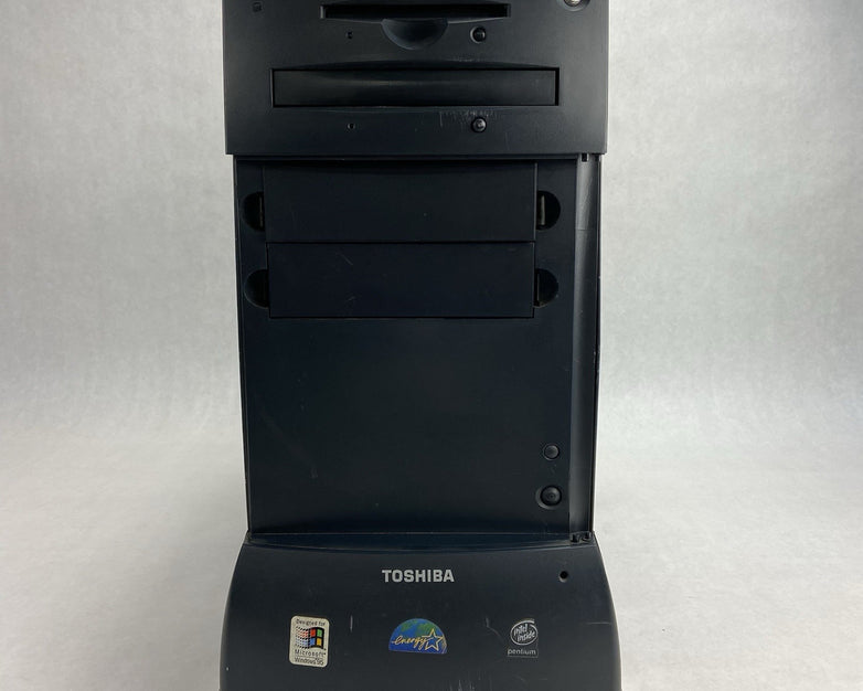 Toshiba Infinia 7200 MT Intel Pentium 199MHz 96MB RAM No HDD No OS