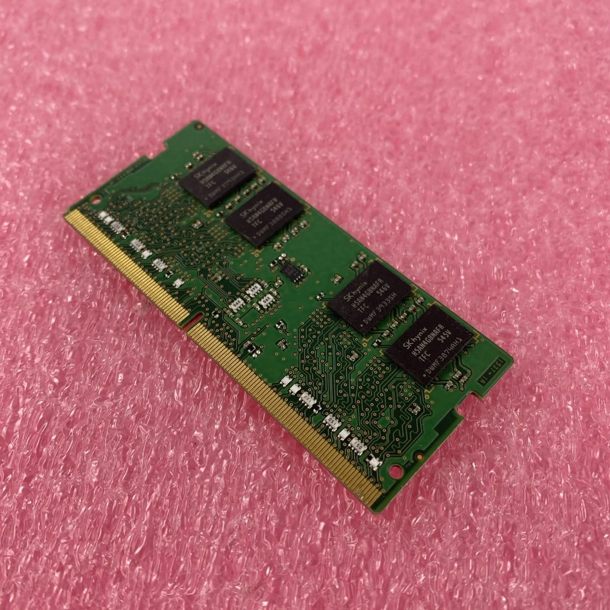 SK Hynix 4GB DDR4 PC4-2133P Laptop Memory Ram HMA451S6AFR8N-TF - Lot of 22