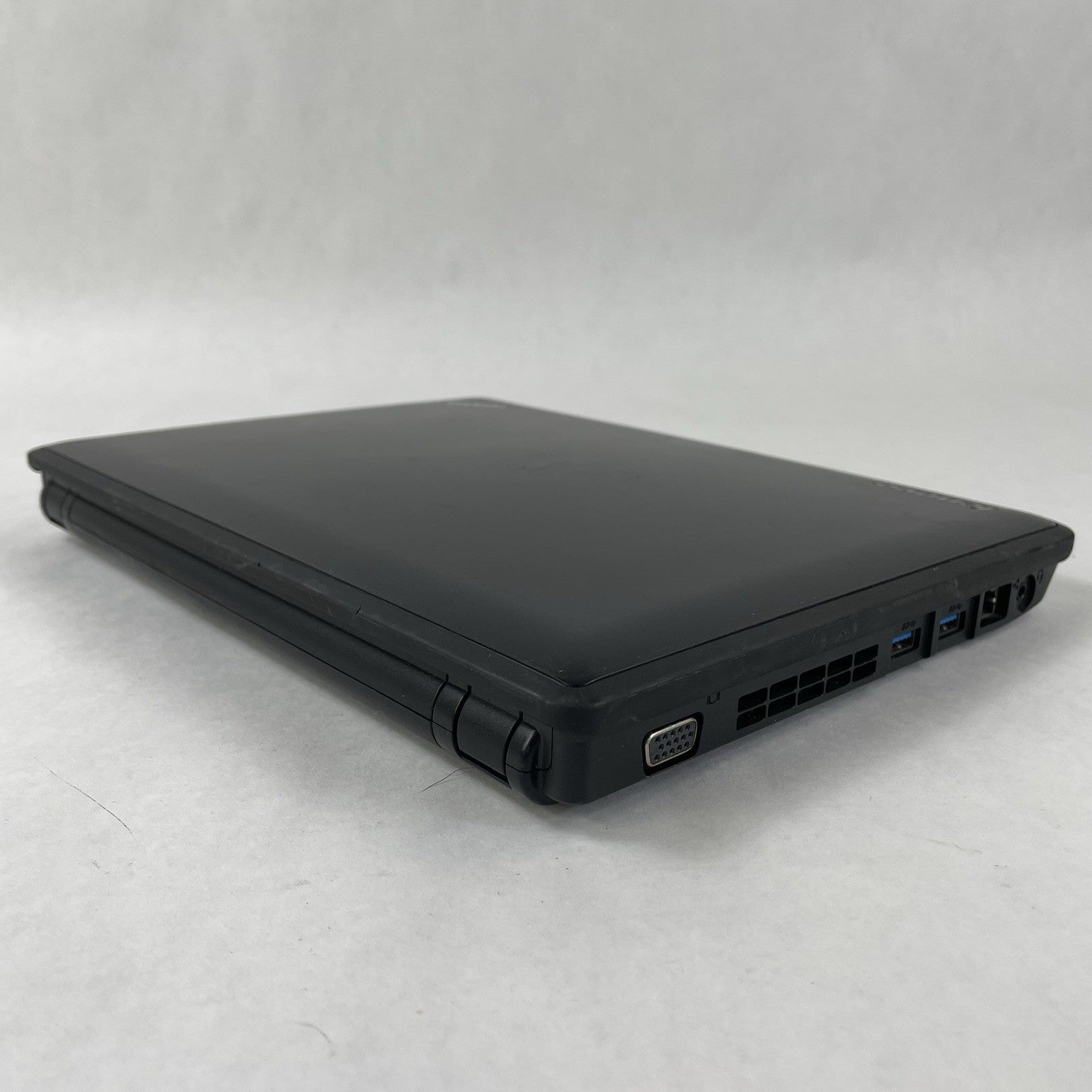 Lenovo ThinkPad X140e 11.6" AMD A4-5000 1.50 GHz 4 GB RAM No SSD/OS/AC9