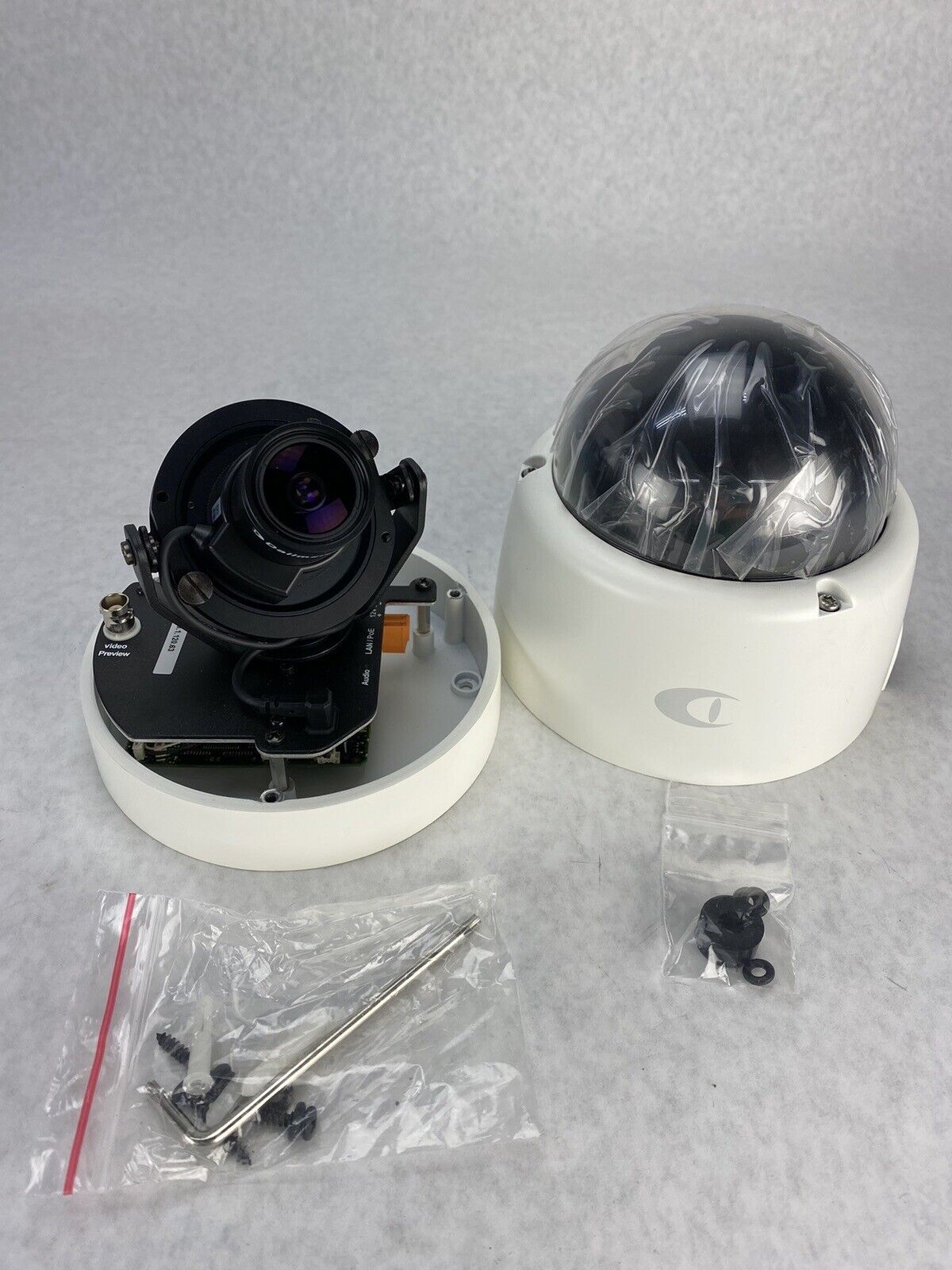 Dallmeier DDF5200HDV Full HD Dome Security Camera 005083 Day-Night 4.5-10mm
