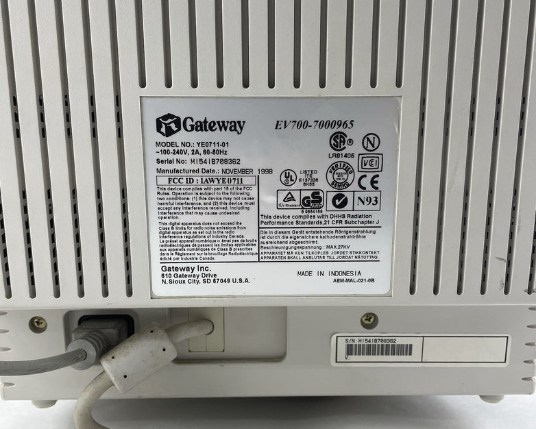 Gateway EV700 E7006 800x600 VGA CRT Color Computer Monitor