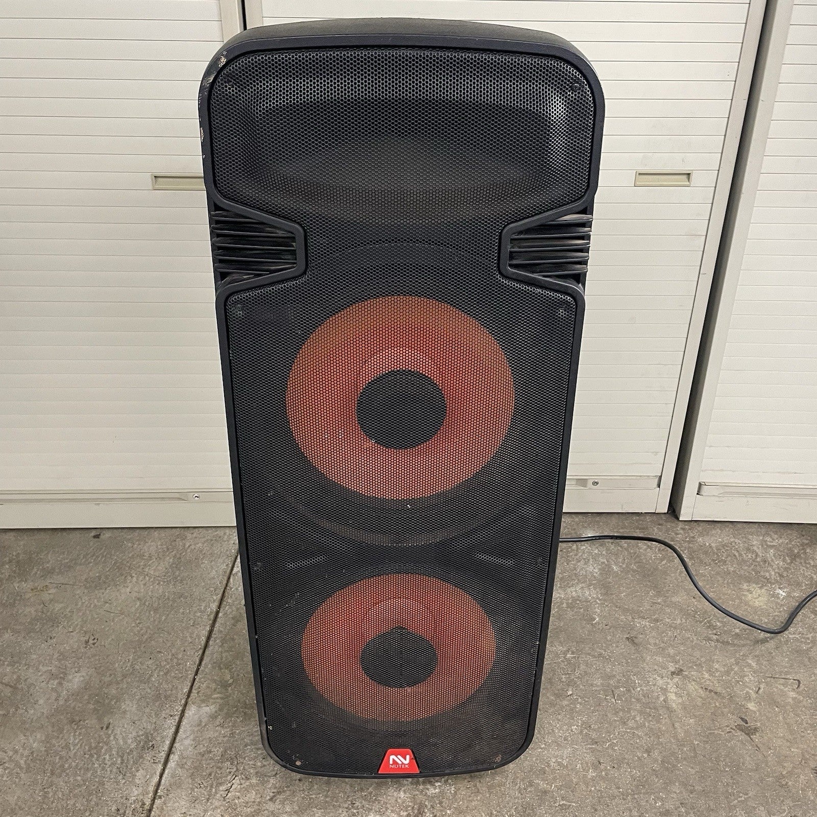 Nutek  TS-70215BL Active PA Speaker Tested Working No Battery2